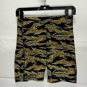 Virus compression shorts